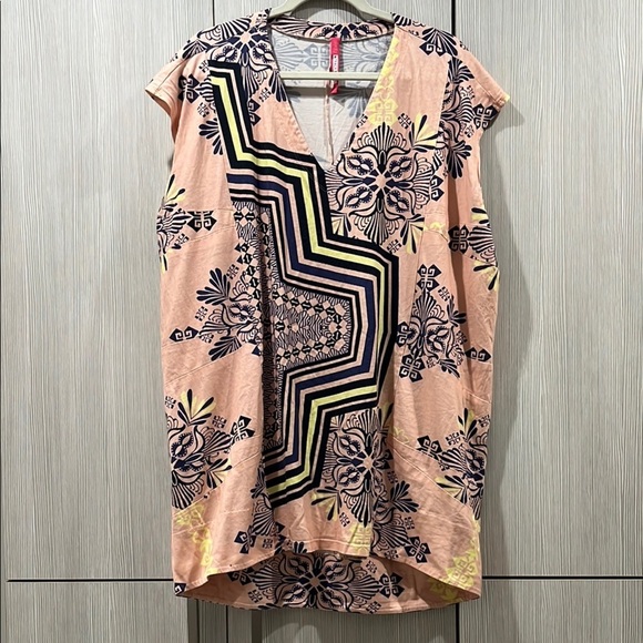 T by Tracy Reese | Oversized Kaftan Coverup | Pink, Purple,‎ Yellow Geo | Small - Picture 1 of 12